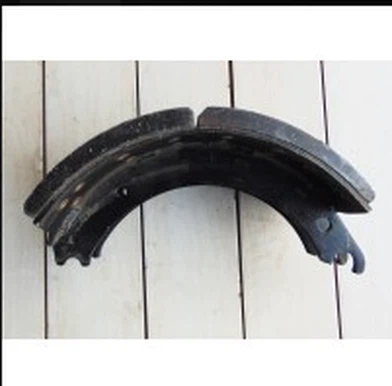 AZ9761340106 Howo A7 Rear Brake Shoe-28 Holes